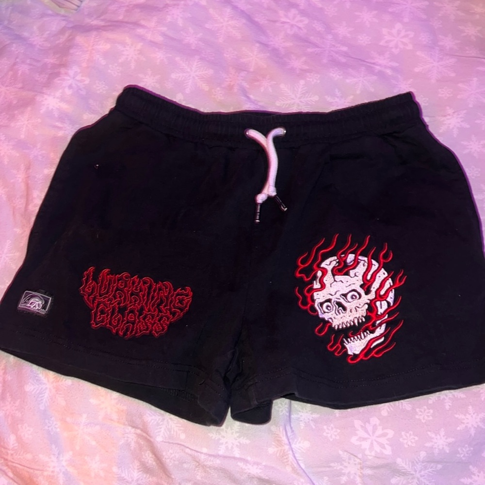 Black lurking class shorts size small